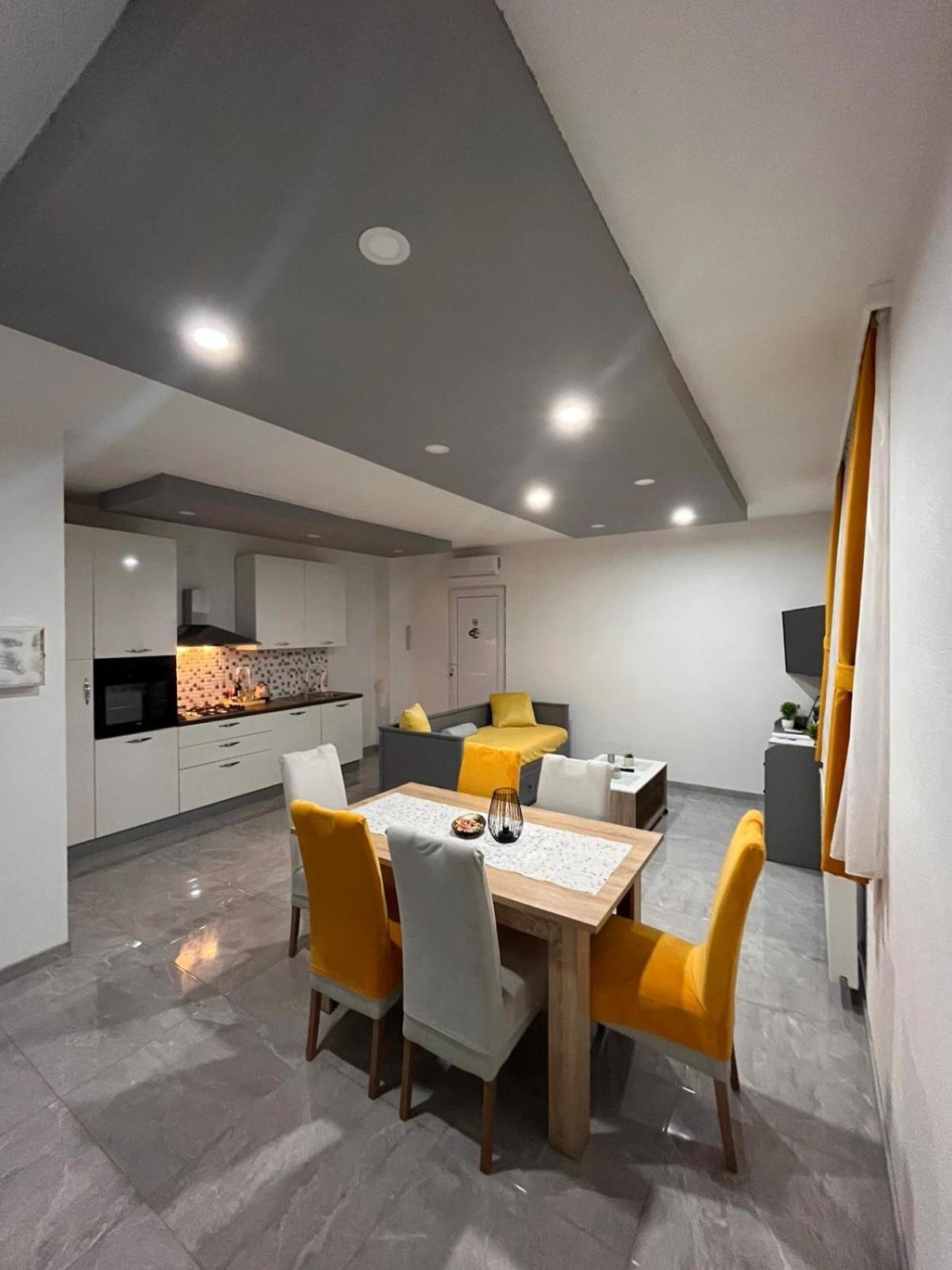 Apartman Rita スルニュ エクステリア 写真
