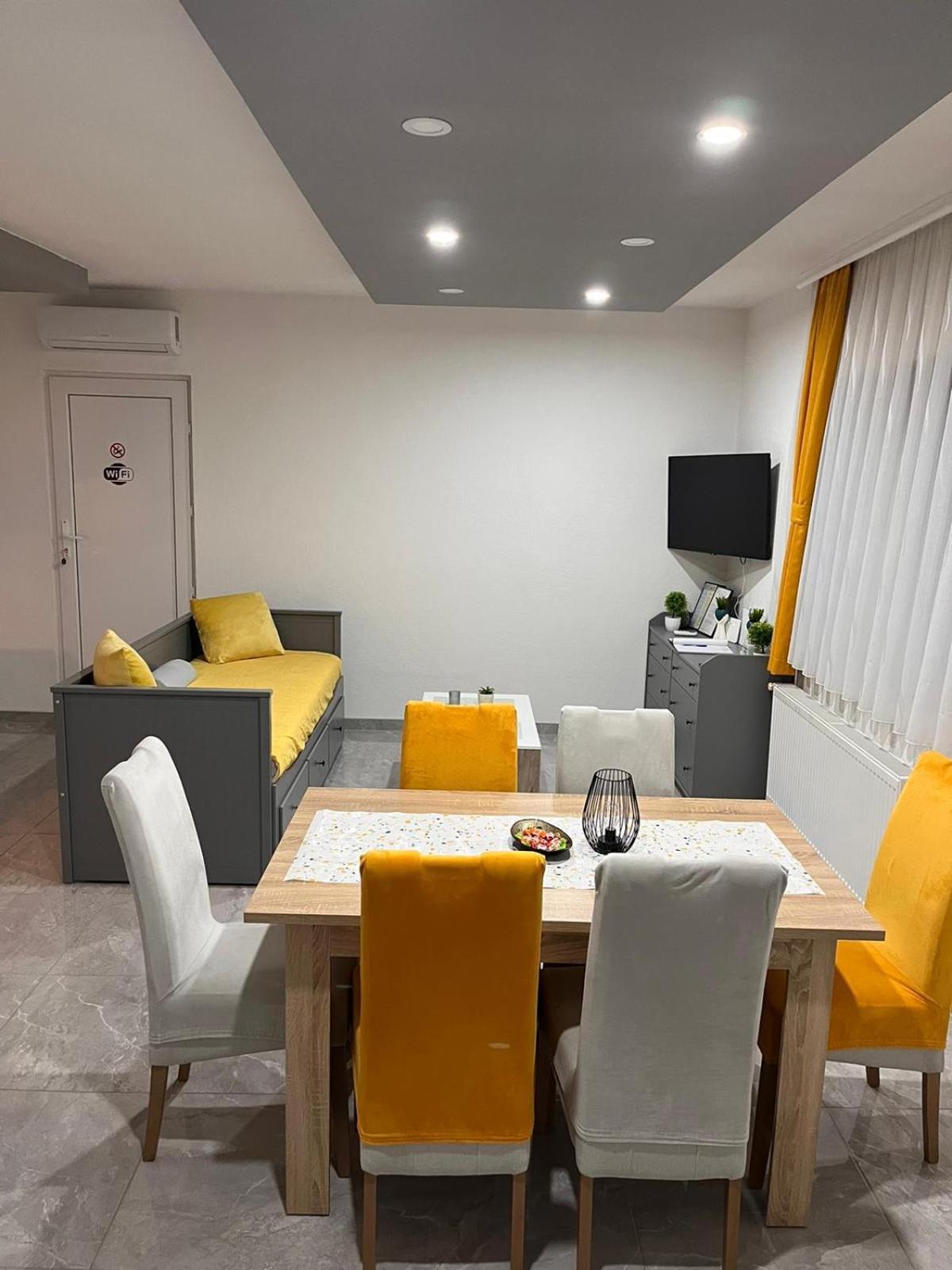 Apartman Rita スルニュ エクステリア 写真
