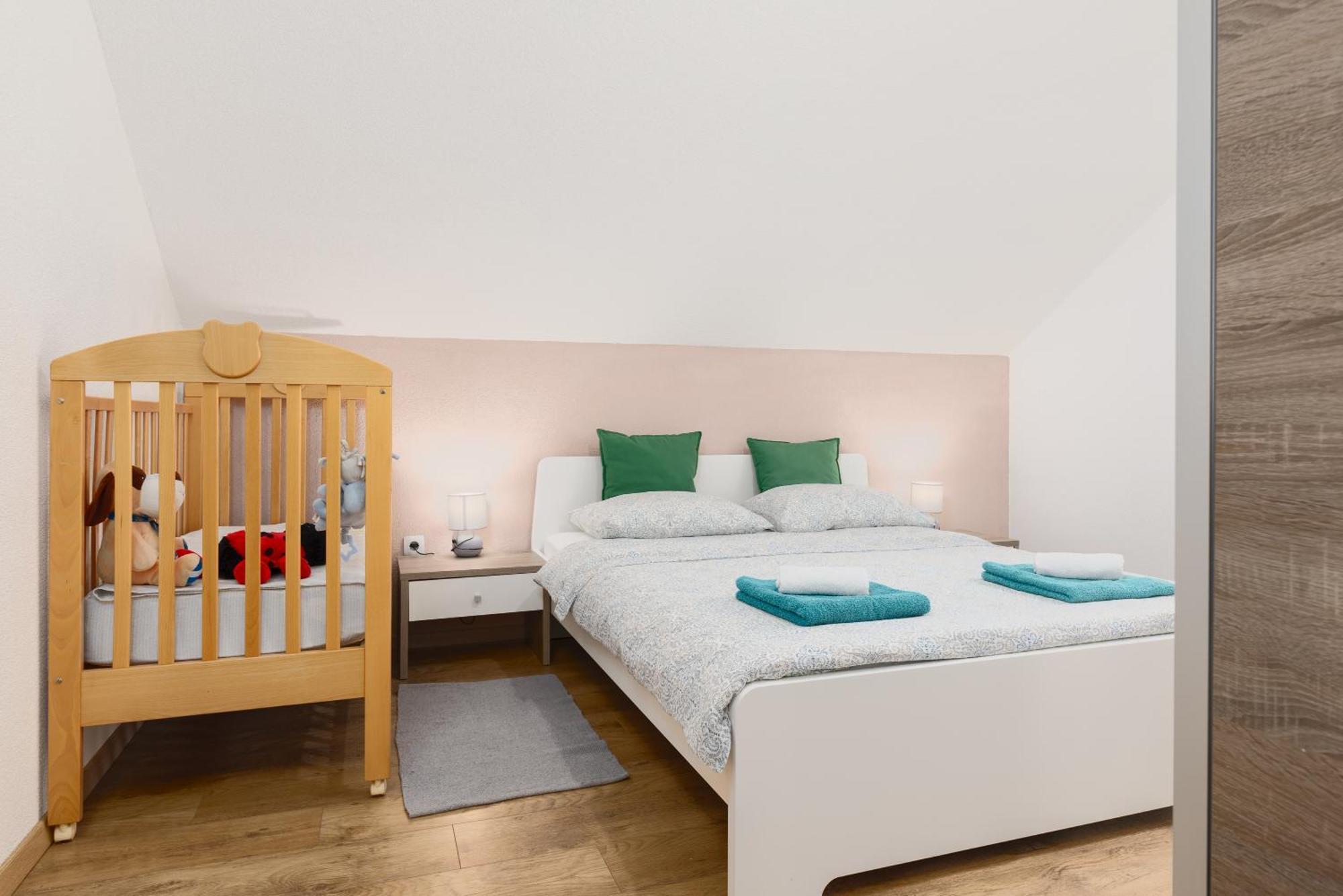 Apartman Rita スルニュ エクステリア 写真