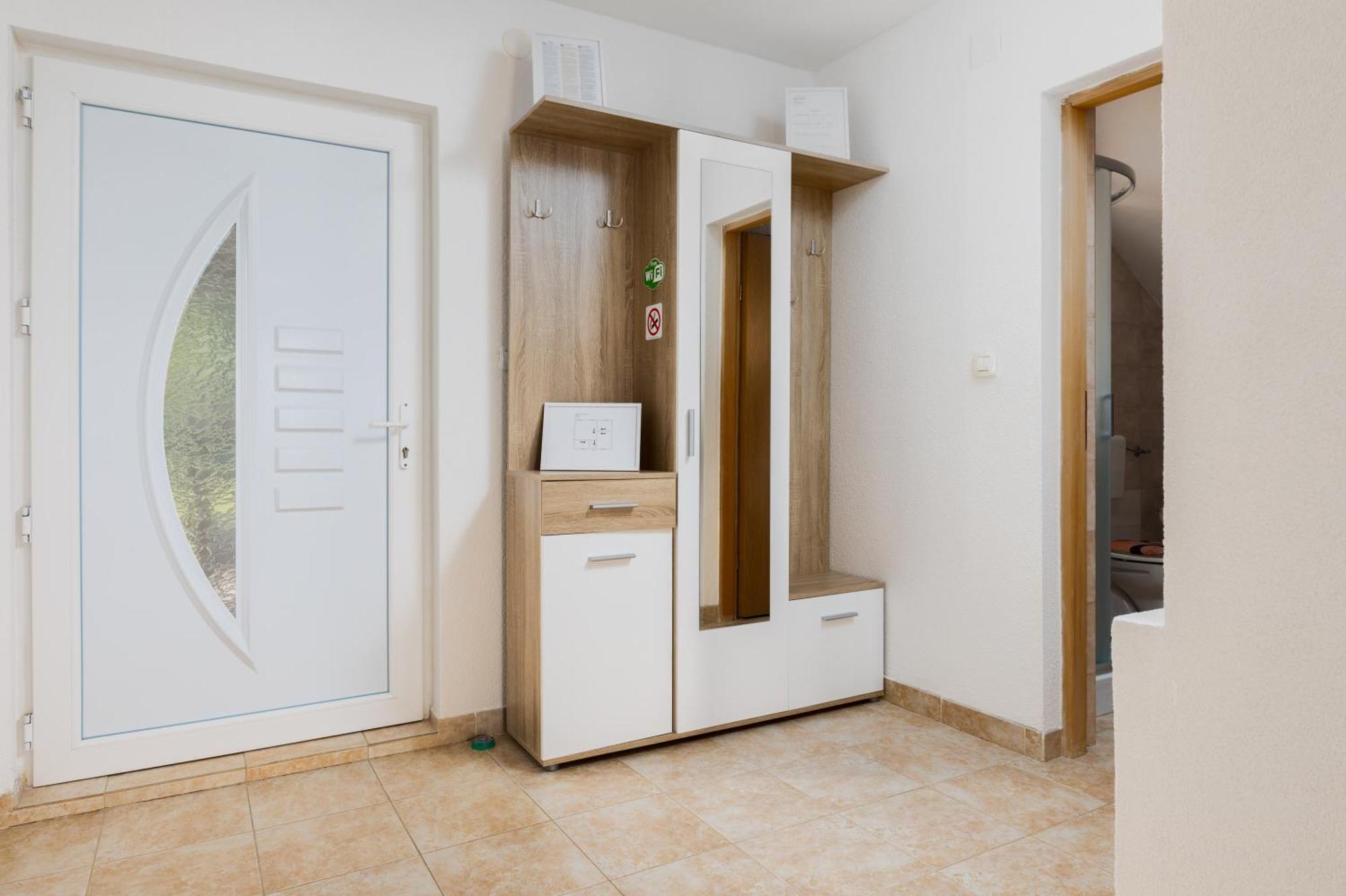 Apartman Rita スルニュ エクステリア 写真