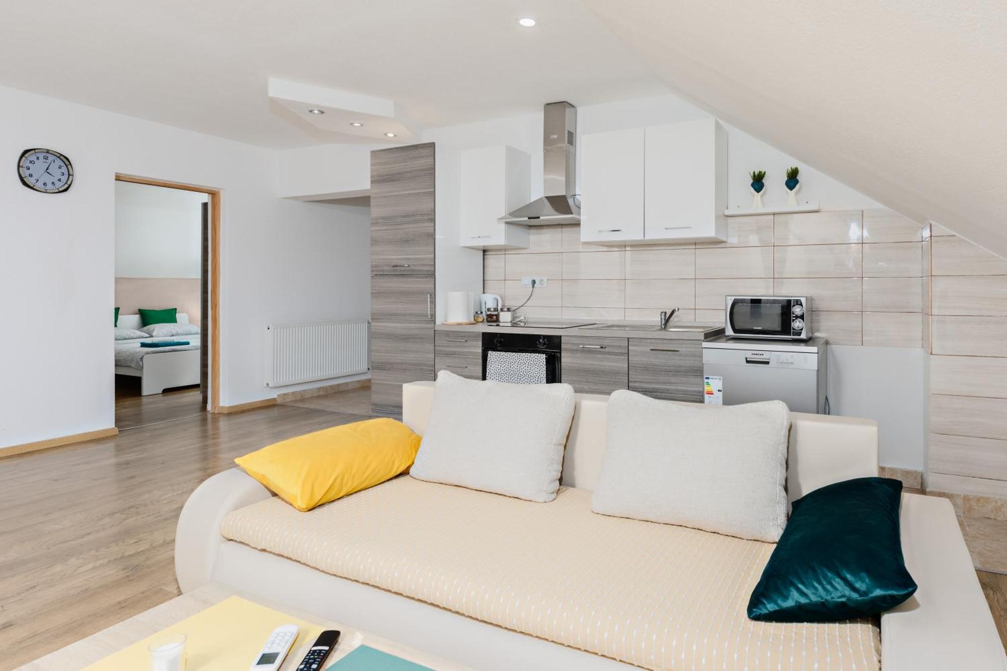 Apartman Rita スルニュ エクステリア 写真