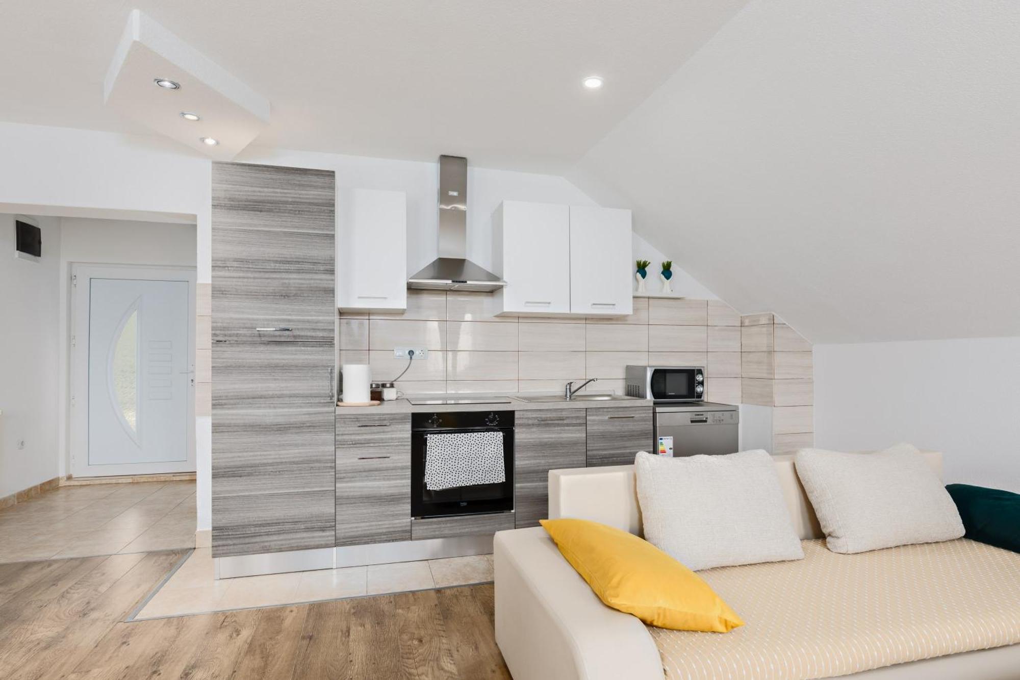 Apartman Rita スルニュ エクステリア 写真